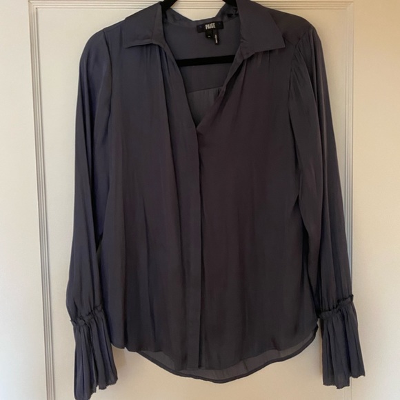 PAIGE Tops - Paige silk grey blouse
